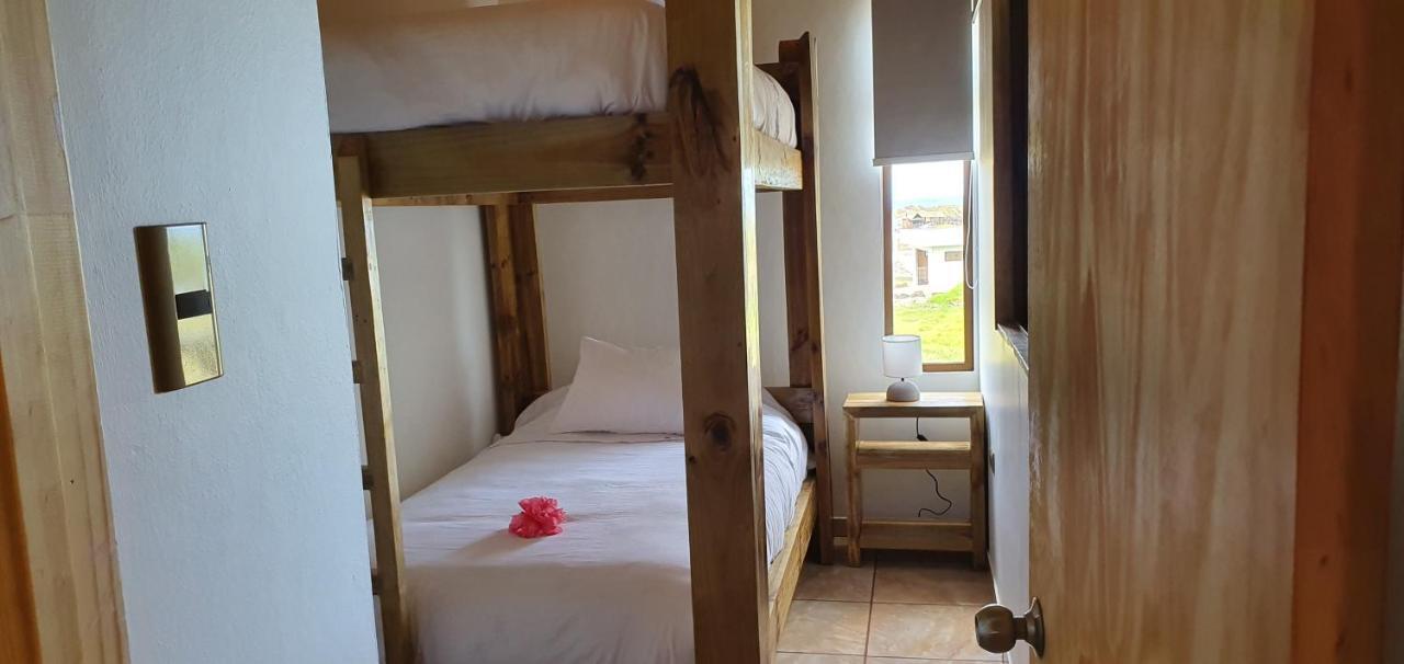 Apartamentos Tupuna Lodge Ханга Роа Екстериор снимка